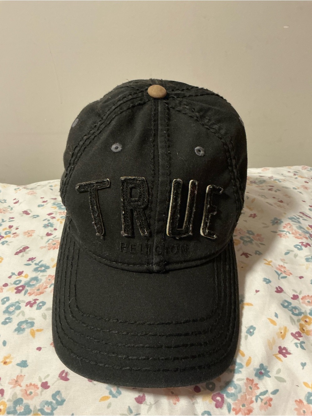 Embroidered Black Men's Baseball Cap